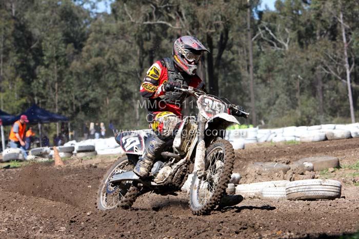 678x444 pixels (79K)